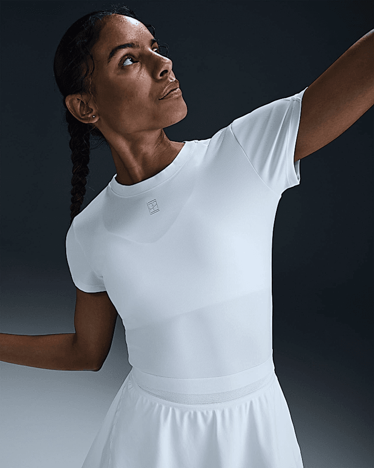 NikeCourt Advantage Dri-FIT Kısa Kollu Kadın Tenis Üstü