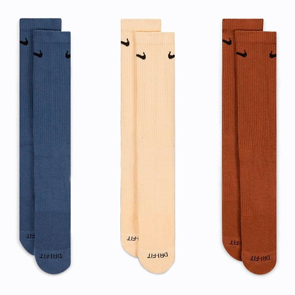 Nike Everyday Plus Cushioned Crew Antrenman Çorapları (3 Çift)