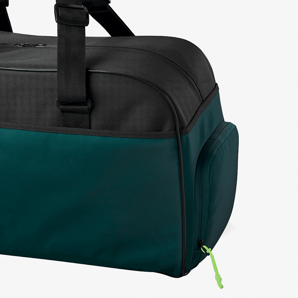 Wilson Blade V9 Super Tour Duffel Bag